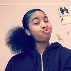 Meet your Posher, Ashley